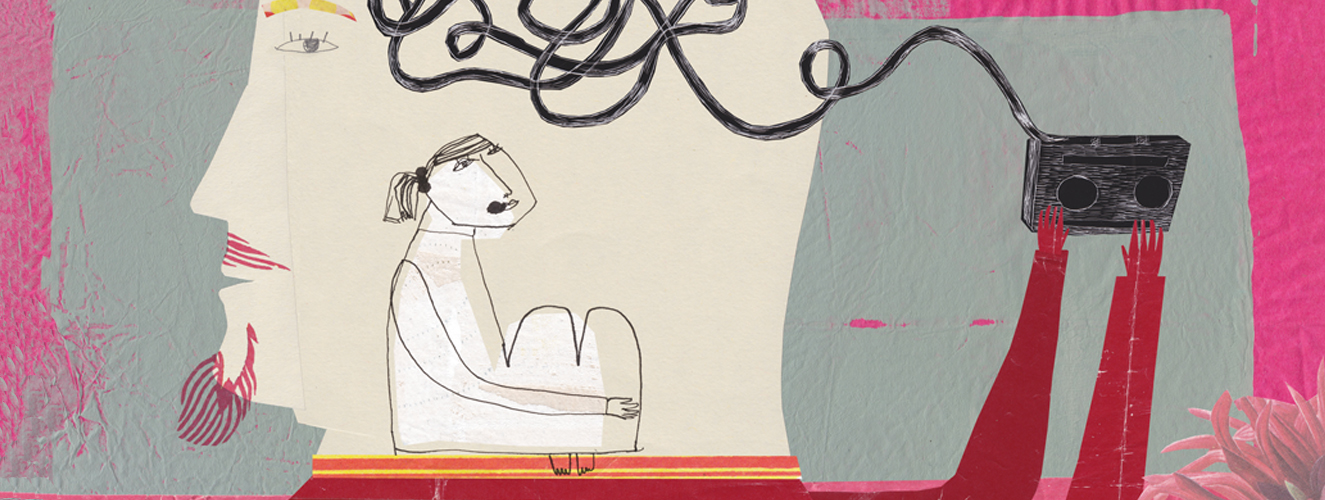 Die Illustration zeigt eine sitzende Frau im Kopf eines bärtigen Mannes, der eine Kassette mit Bandsalat in den Händen hält