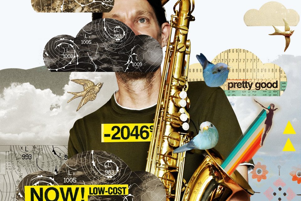 Die Collage zeigt einen Musiker mit einem Saxofon umringt von Symbolen, wie eine Schwalbe, Regenbogen, Wolken und Umsatzstatistiken