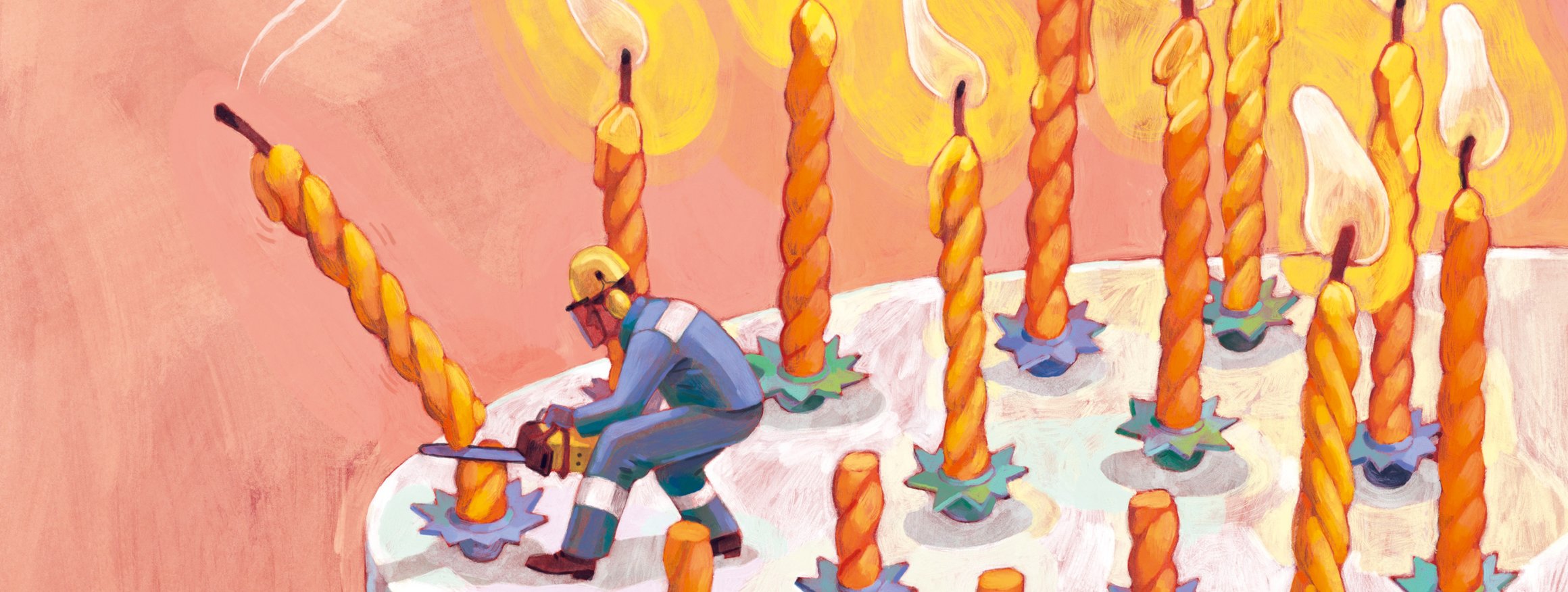 Die Illustration zeigt einen Forstarbeiter mit Kettensäge, Helm und Maske auf einer Geburtstagstorte, der gerade die Kerzen auf der Torte nach und nach fällt