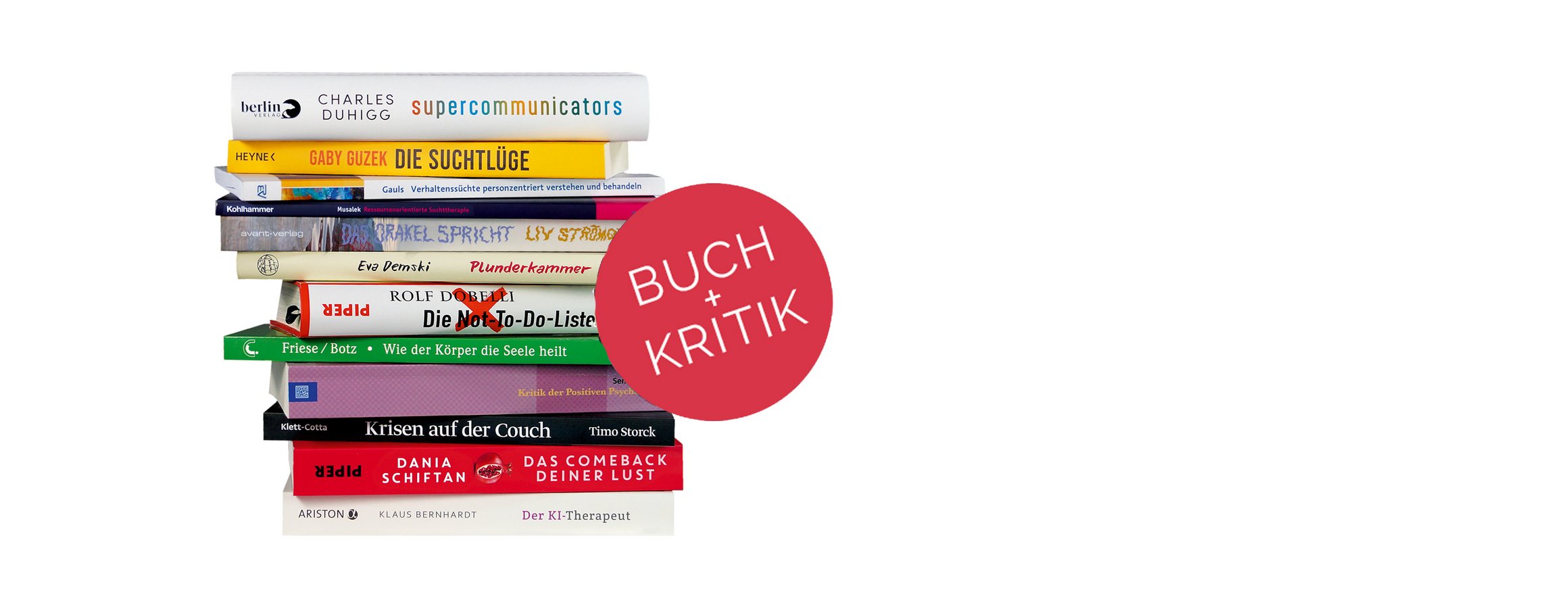 Ein Bücherstapel mit den Büchern, die in Ausgabe 6/2025 vorgestellt werden