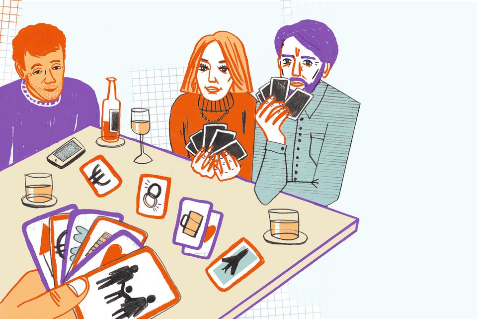Die Illustration zeigt ehemalige Klassenkameraden bei einem Klassentreffen, die am Tisch Karten spielen, dabei sitzt einer unbeteiligt dabei und ist ausgeschlossen
