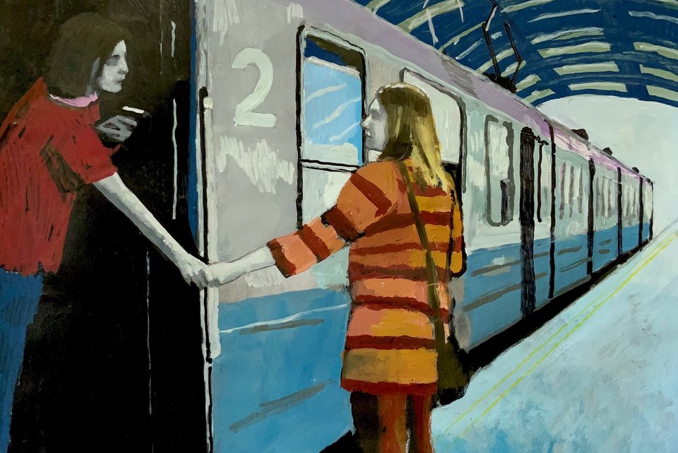 Die Illustration zeigt zwei Frauen, die eine steht im Eingang des Zuges, die andere steht auf dem Bahnsteig, die sich zum Abschied die Hände halten.