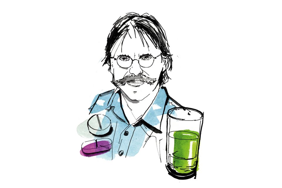 Die Illustration zeigt den Medizinpsychologen Manfred Schedlowski mit zwei Tabletten und einen Glas, in dem eine grüne Flüssigkeit ist